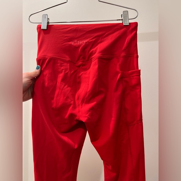 **SOLD**Ethos Pocket leggings size small - Picture 7 of 8